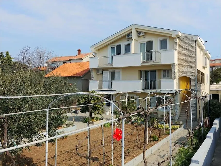 Apartment Insula Kozino 0*,  Croatia